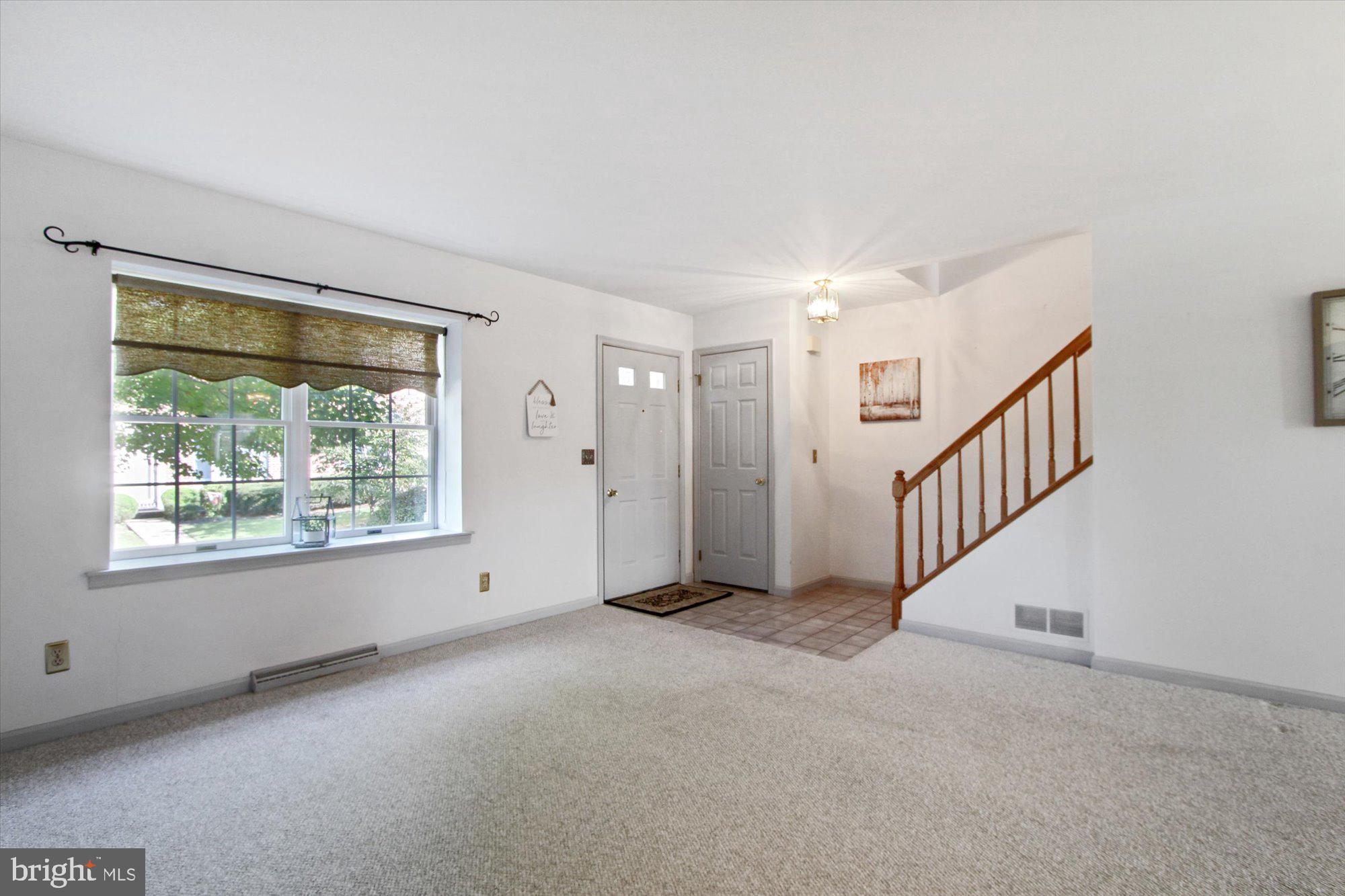 805 Chambers Ridge York, PA 17402 - Photo 4 of 29 Gallery Image 4