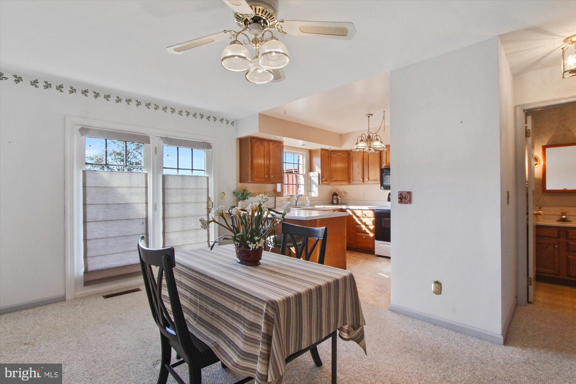 805 Chambers Ridge York, PA 17402 - Photo 7 of 29 Gallery Image 7