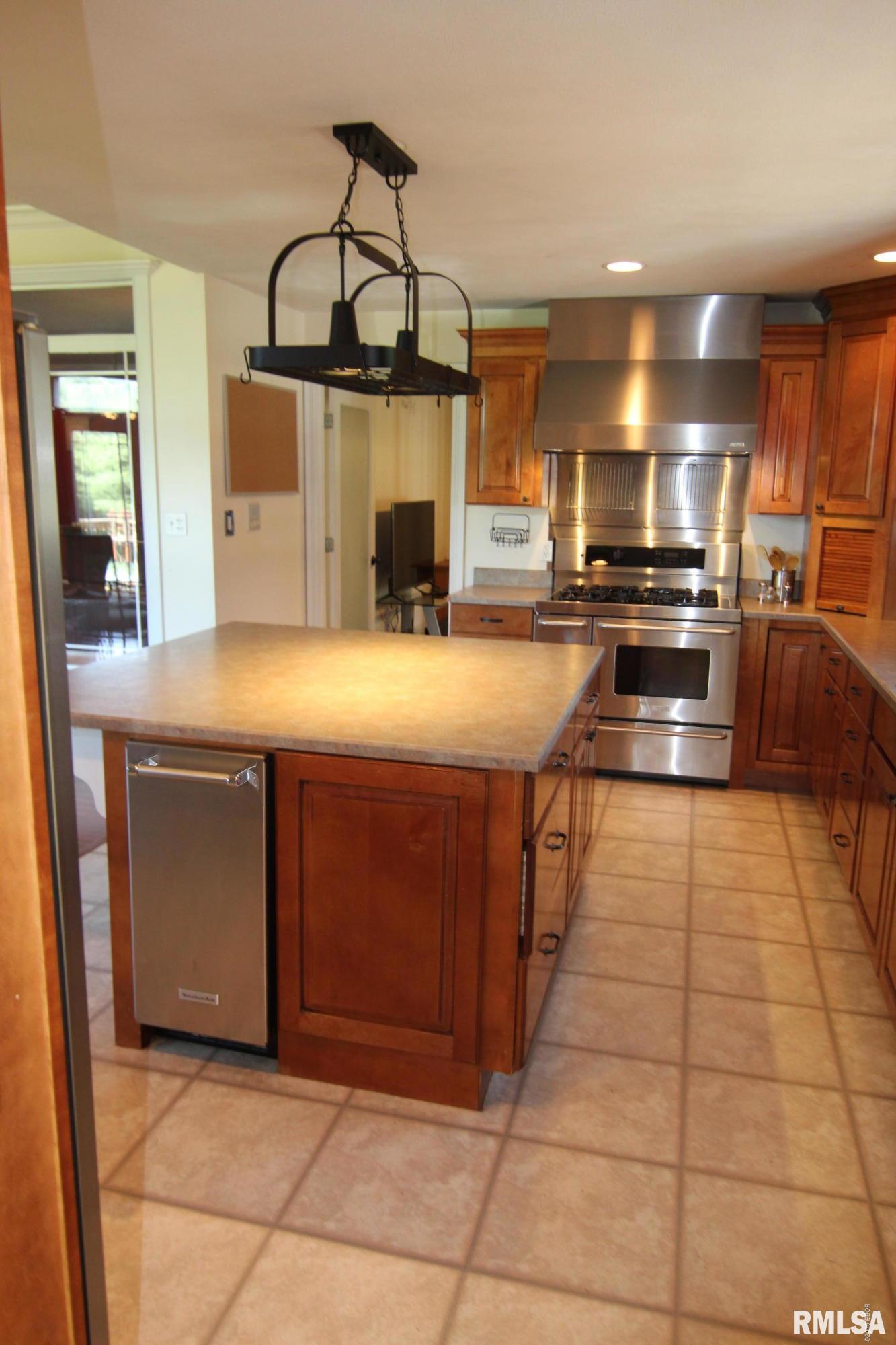 16648 Corinth Road Marion, IL 62959 - Photo 10 of 46