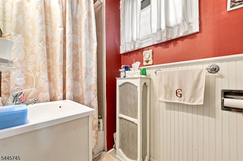 60 Martin Road Verona, NJ 07044 - Photo 24 of 36