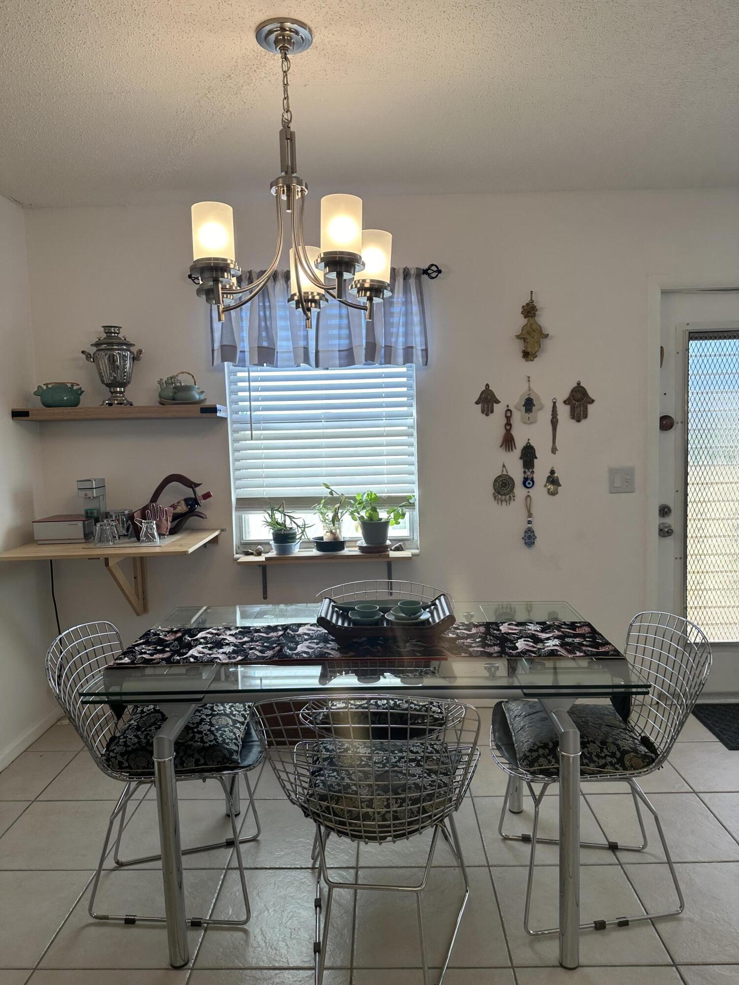 3030 Guildford East, Unit 3030 Boca Raton, FL 33434 - Photo 6 of 18 Dining Room-2