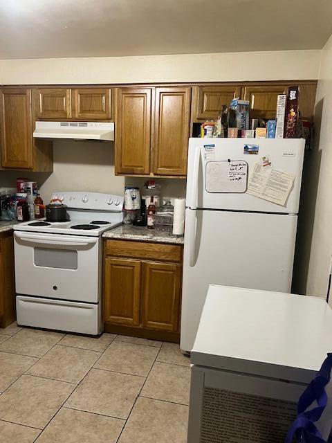 511 Silver Beach Road West Palm Beach, FL 33403 - Photo 5 of 25 Kitchen