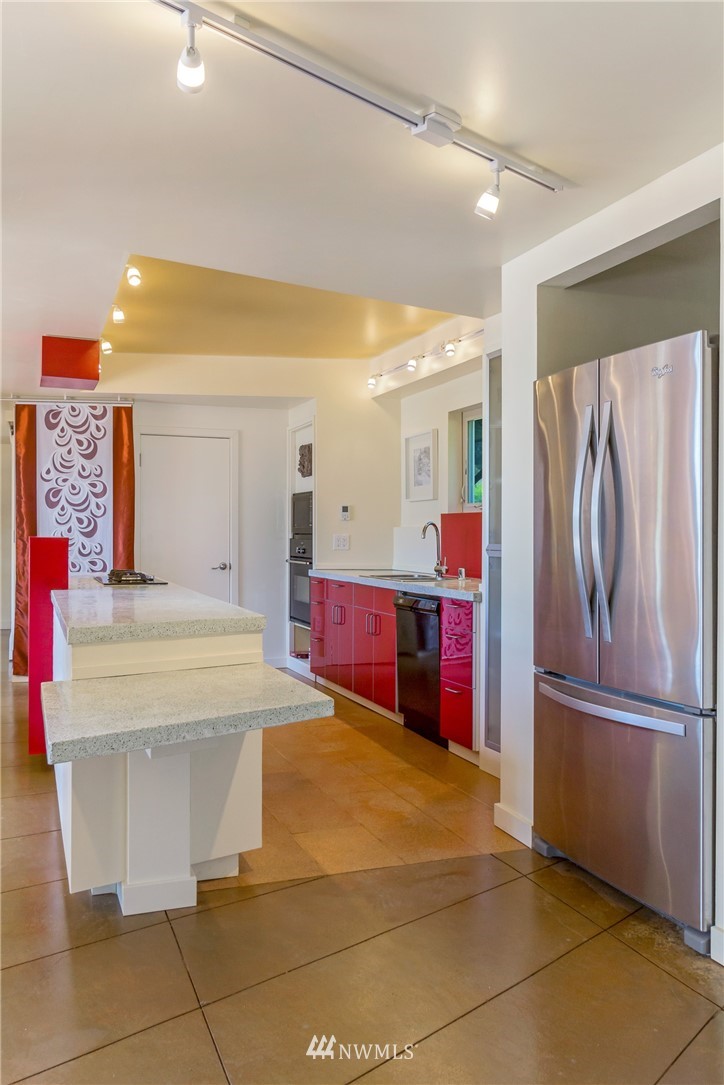 186 White Point Road San Juan Island, WA 98250 - Photo 7 of 25 Gallery Image 7