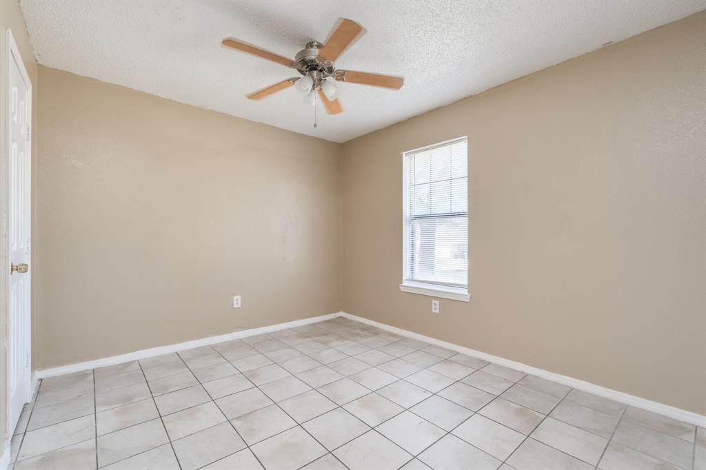 2516 Gerry Way Street Lancaster, TX 75134 - Photo 25 of 40