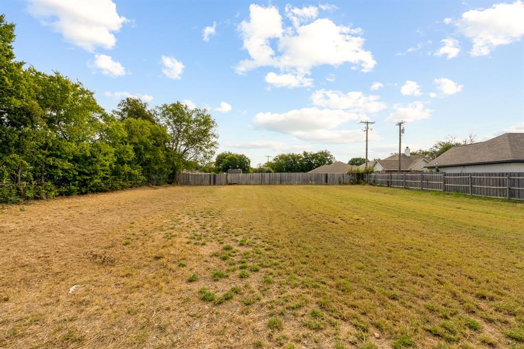 2516 Gerry Way Street Lancaster, TX 75134 - Photo 36 of 40