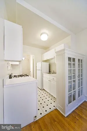 $1,610 | 2100-2 Walnut Street, Unit 5G, Philadelphia, PA 19103