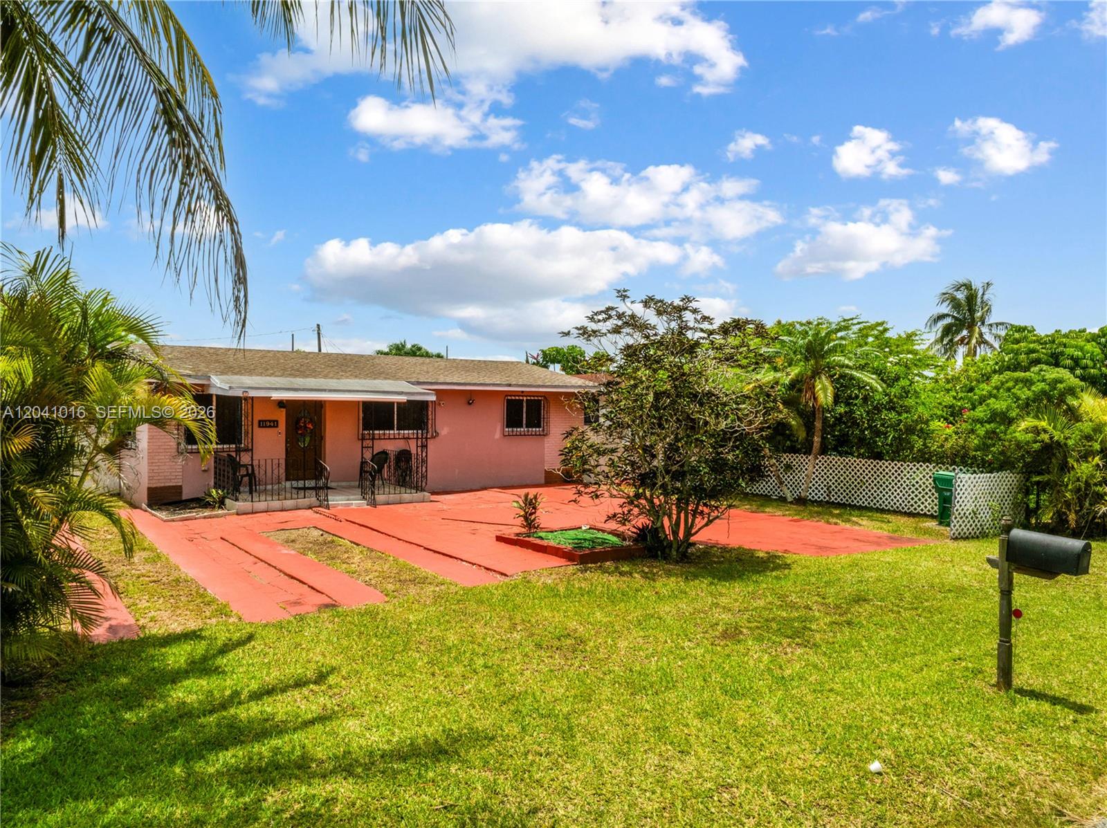 11941 Southwest 4th Street Miami, FL 33184 - Photo 4 of 40