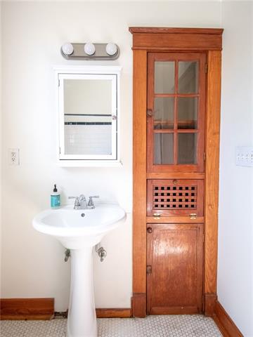 2017 South Rendon Street New Orleans, LA 70125 - Photo 17 of 28