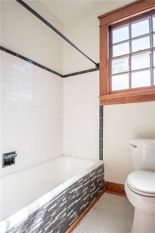 2017 South Rendon Street New Orleans, LA 70125 - Photo 18 of 28