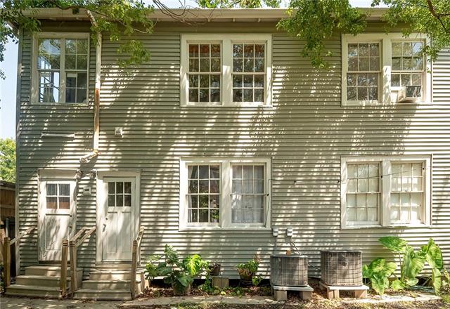 2017 South Rendon Street New Orleans, LA 70125 - Photo 4 of 28