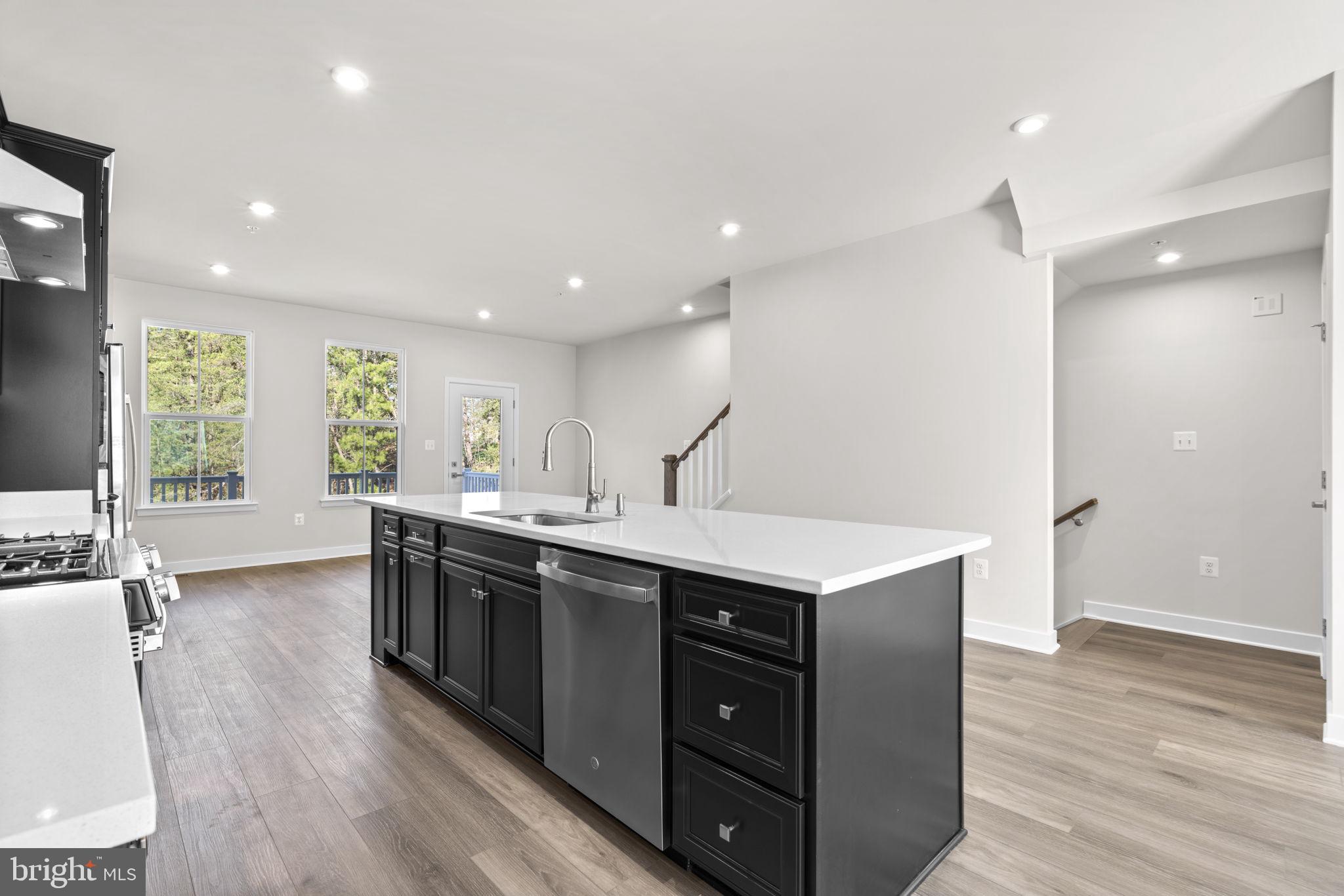 103 Spring Gate Lane Pasadena, MD 21122 - Photo 6 of 48