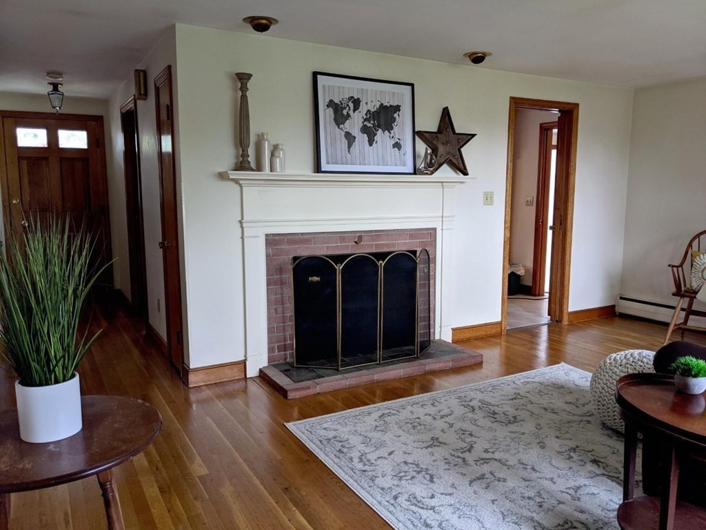 18 Sumner Road Salem, MA 01970 - Photo 9 of 30