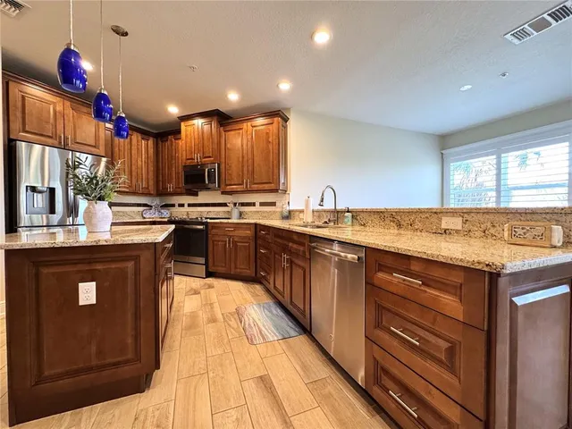 $2,900 | 7720 34th Avenue West, Unit 202, Bradenton, FL 34209