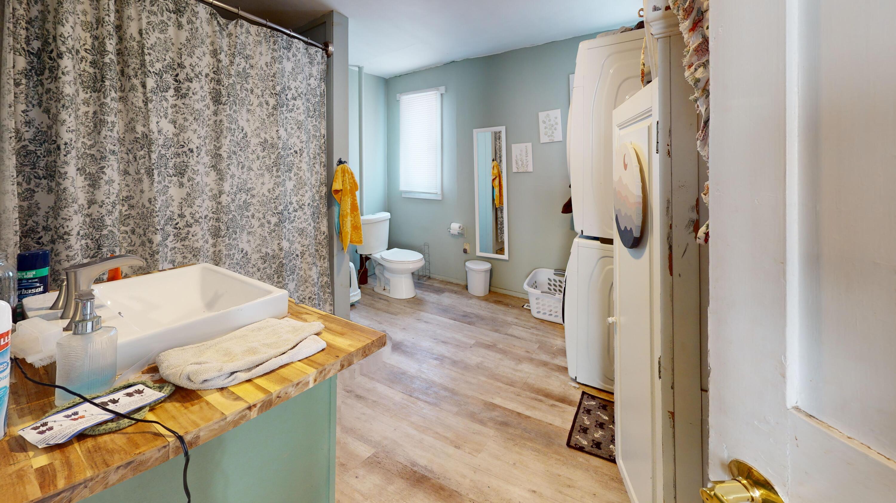 486 Main Street Lincoln, ME 04457 - Photo 12 of 24 486-Main-St-Bathroom