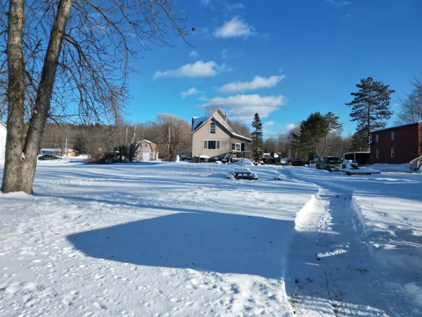 $185,000 | 486 Main Street, Lincoln, ME 04457