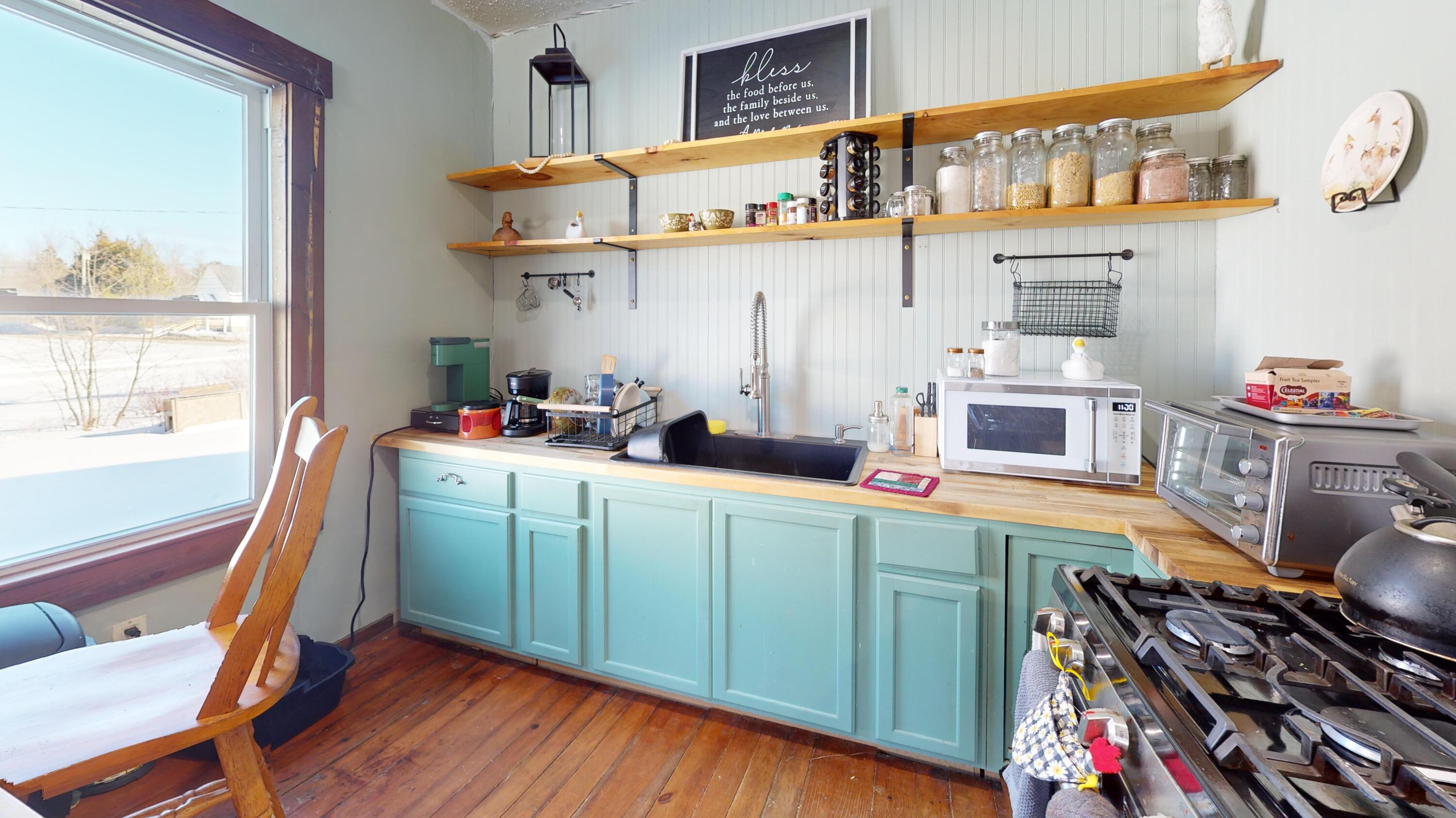 486 Main Street Lincoln, ME 04457 - Photo 5 of 24 486-Main-St-Kitchen