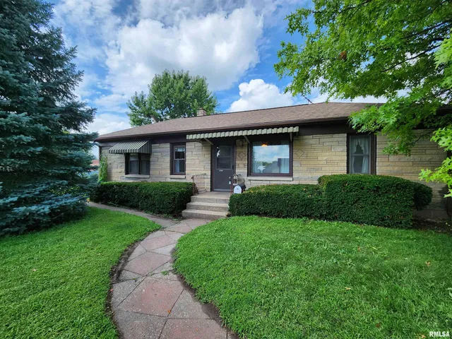 $95,000 | 1329 14th Avenue, Fulton, IL 61252