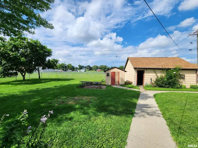 $95,000 | 1329 14th Avenue, Fulton, IL 61252