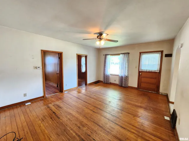 $95,000 | 1329 14th Avenue, Fulton, IL 61252