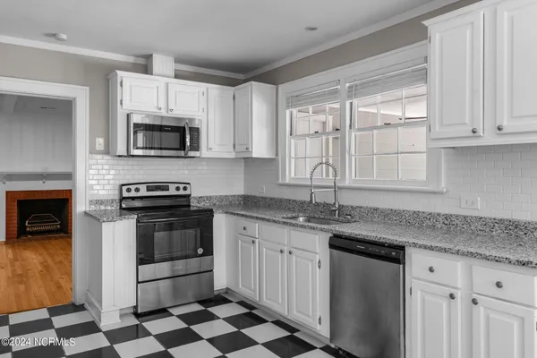 $310,000 | 521 South Main Street, Broadway, NC 27505