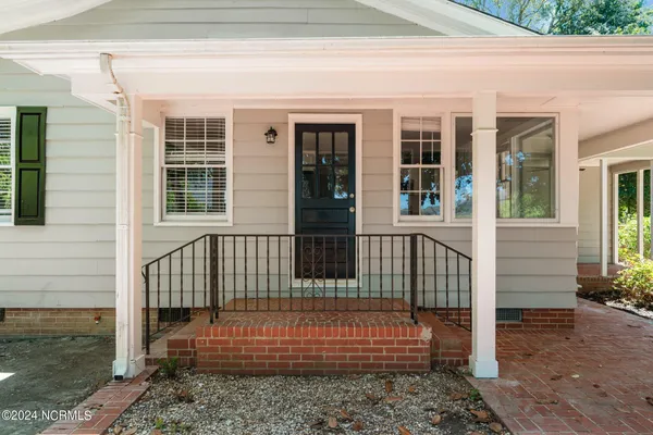 $310,000 | 521 South Main Street, Broadway, NC 27505