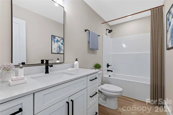 $319,900 | 21 Woodchuck Lane, Marion, NC 28752