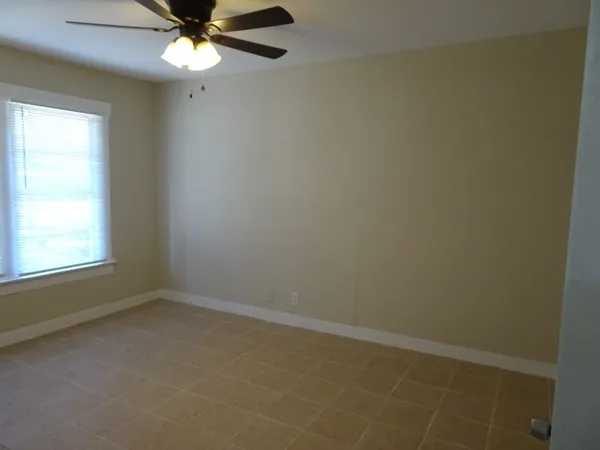 a view of yard with tree