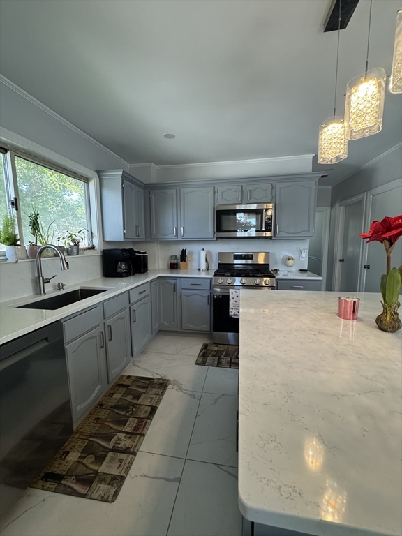 5 High Street Saugus, MA 01906 - Photo 11 of 35