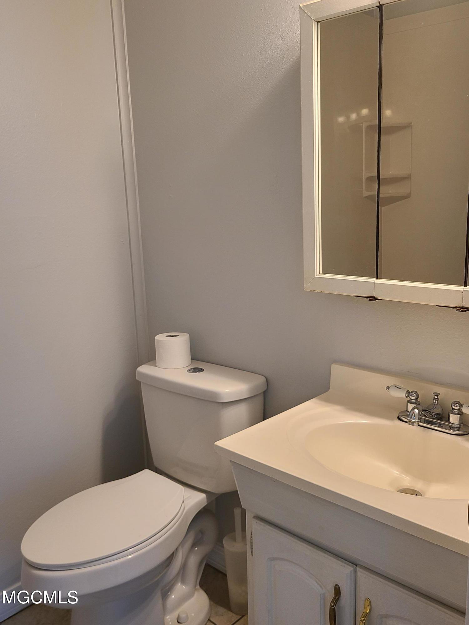 245 Reinike Road Long Beach, MS 39560 - Photo 12 of 25 Master Bathroom