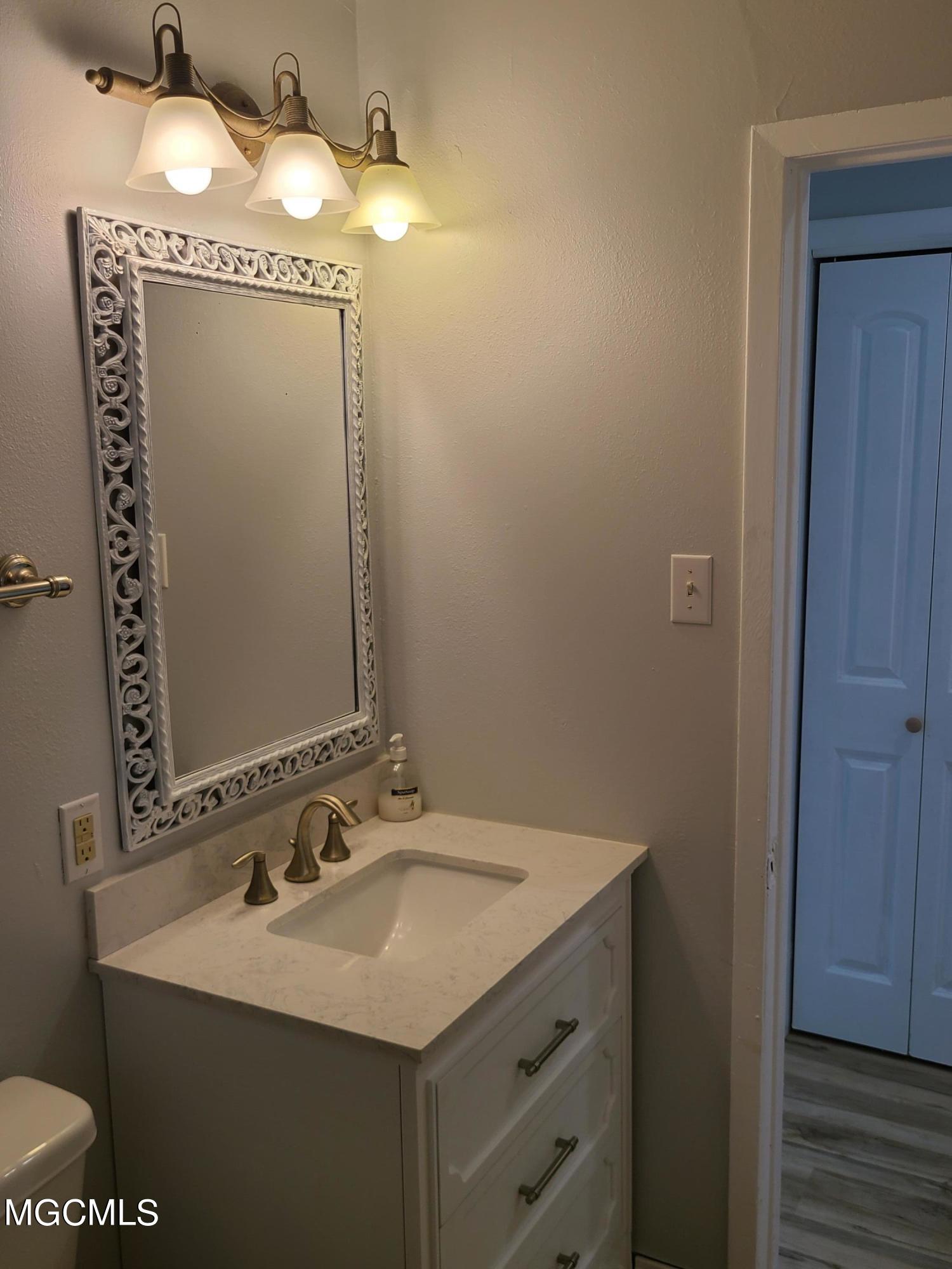 245 Reinike Road Long Beach, MS 39560 - Photo 6 of 25 Guest Bath