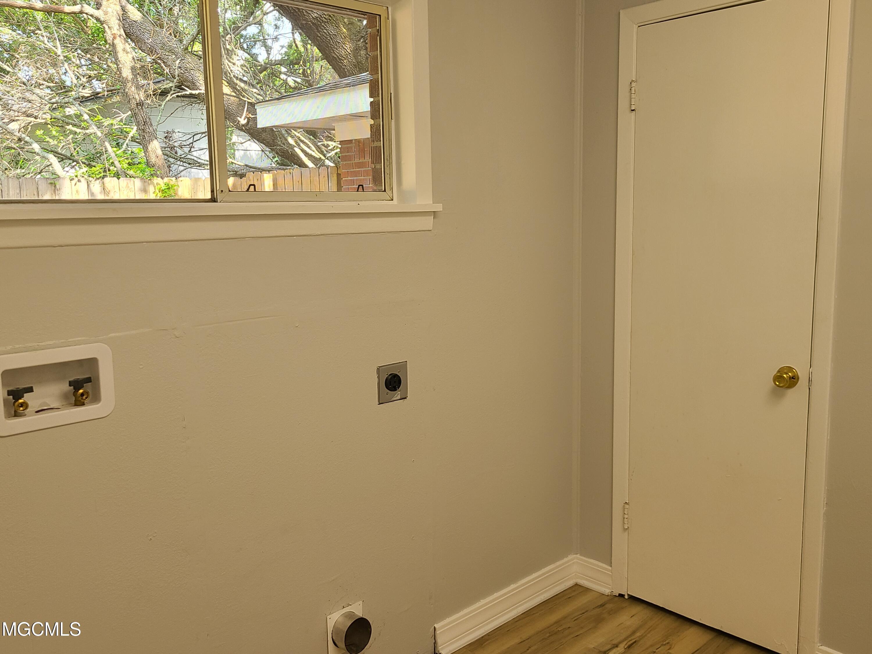 245 Reinike Road Long Beach, MS 39560 - Photo 9 of 25 Laundry Room