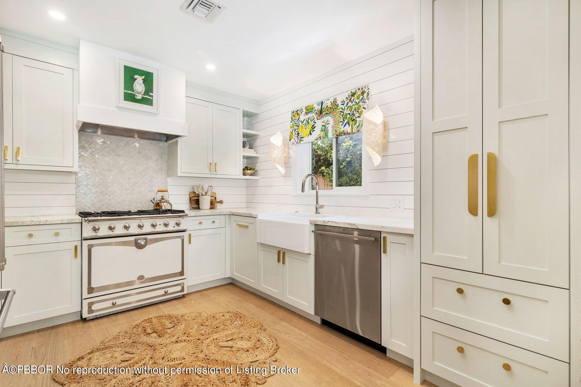 240 Sunset Road West Palm Beach, FL 33401 - Photo 8 of 21 Kitchen
