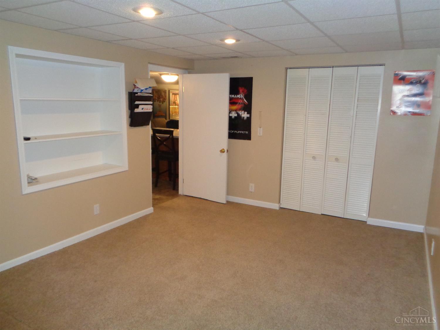 1062 Neeb Road Cincinnati, OH 45233 - Photo 41 of 42 Gallery Image 41