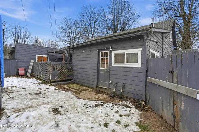 $575,000 | 215 North Forest Avenue, Sandpoint, ID 83864