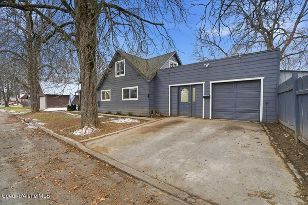 $575,000 | 215 North Forest Avenue, Sandpoint, ID 83864