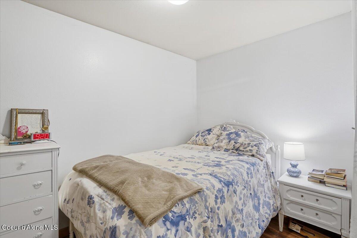 215 North Forest Avenue Sandpoint, ID 83864 - Photo 35 of 39 36-ADU Bedroom