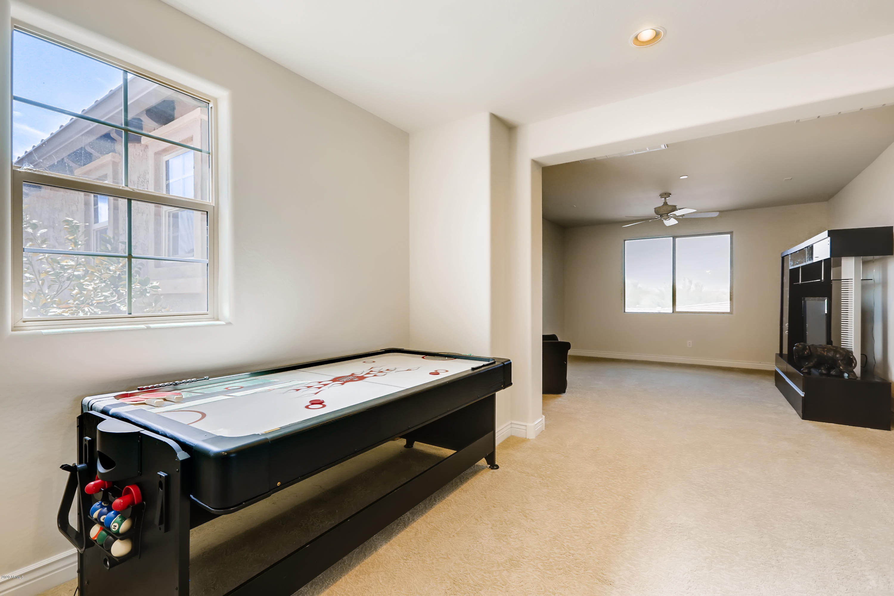 1606 West Red Bird Road Phoenix, AZ 85085 - Photo 19 of 31 1606 W Red Bird Rd Phoenix AZ-print-024-