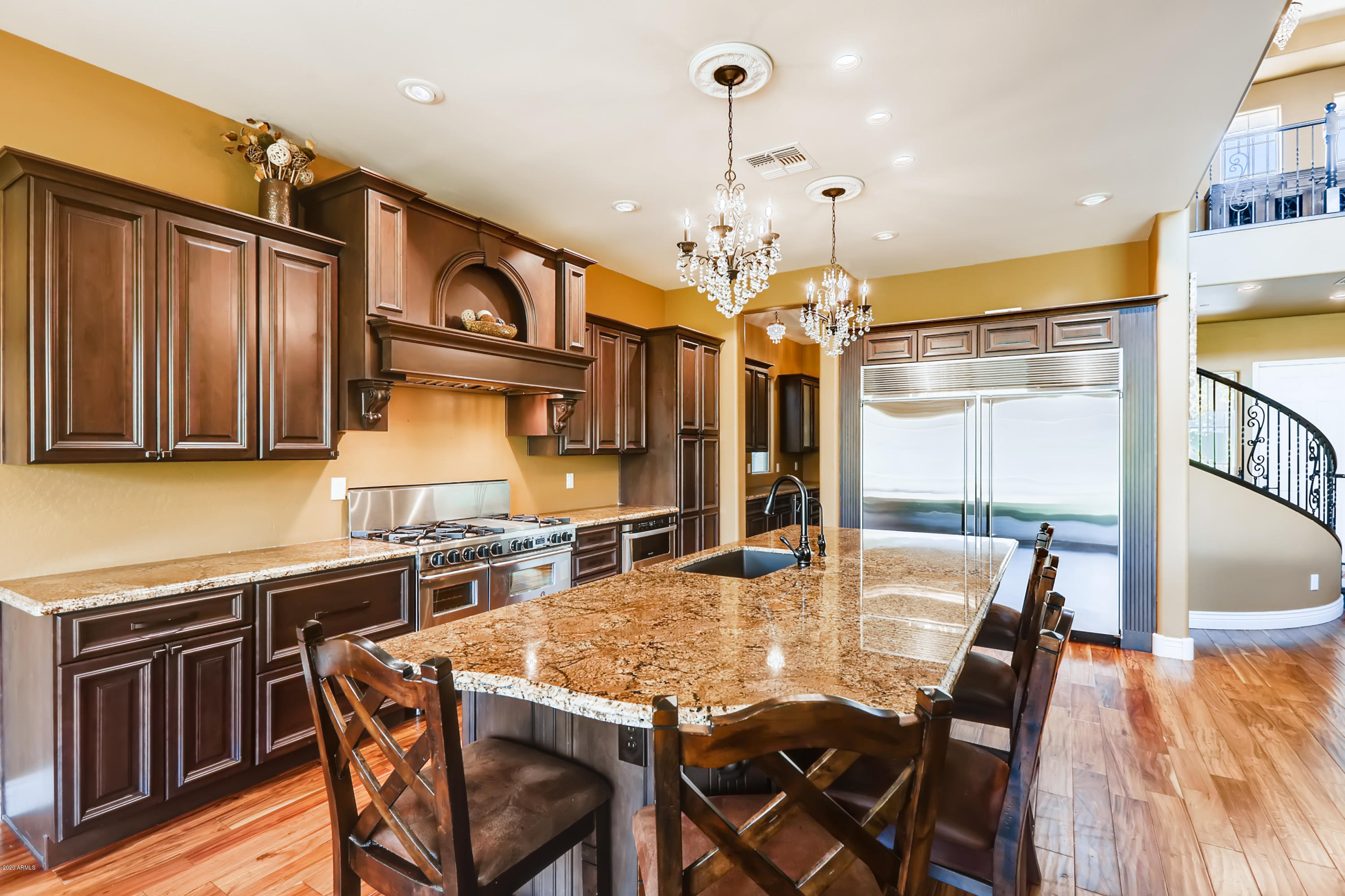 1606 West Red Bird Road Phoenix, AZ 85085 - Photo 4 of 31 1606 W Red Bird Rd Phoenix AZ-print-007-