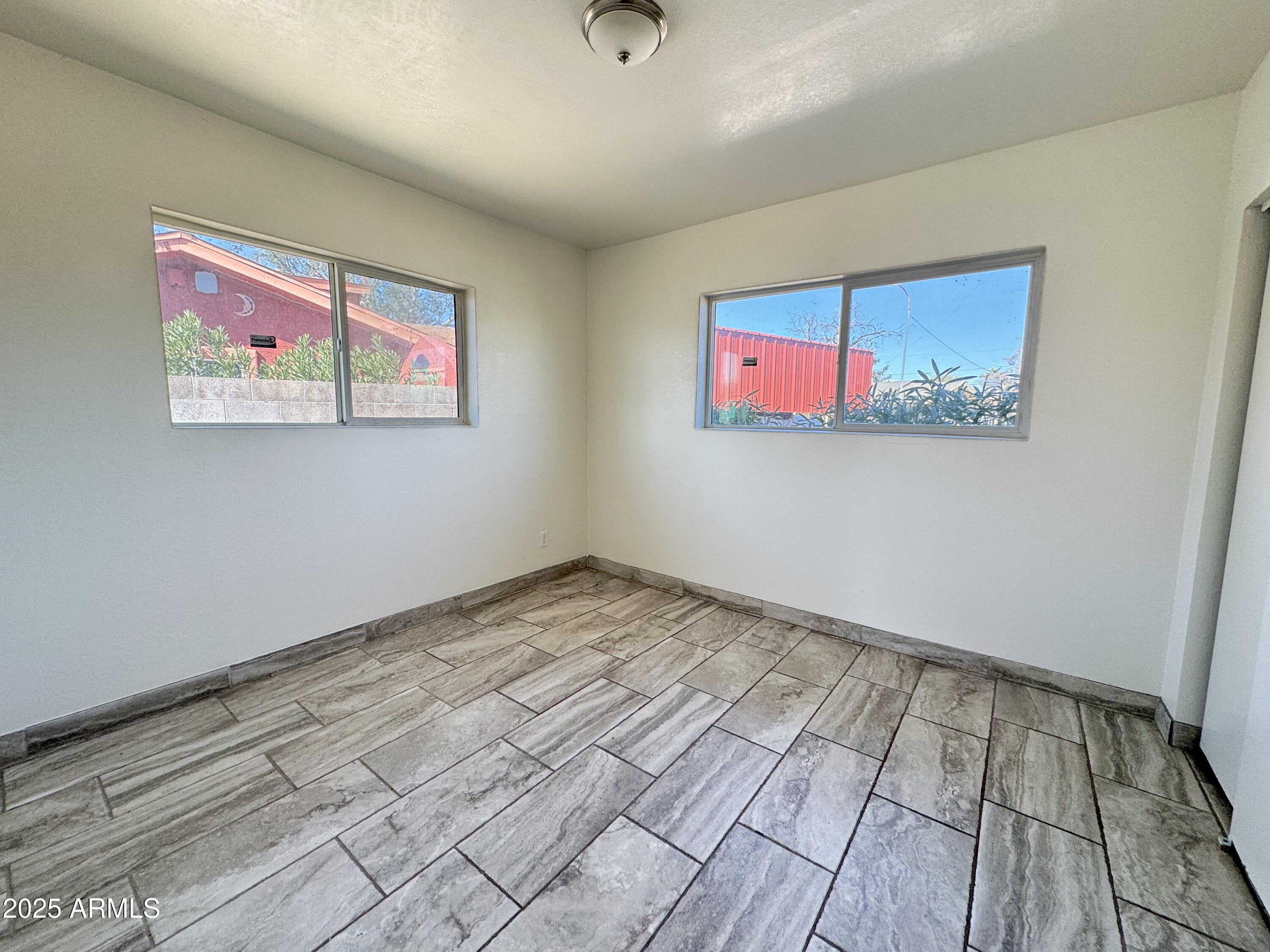 2739 West Rancho Drive Phoenix, AZ 85017 - Photo 19 of 33 a view of an empty room