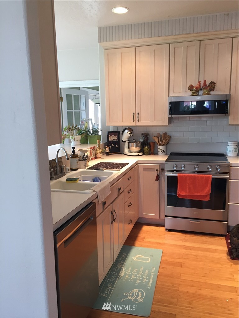 333 West Frostad Road Oak Harbor, WA 98277 - Photo 8 of 40 Gallery Image 8