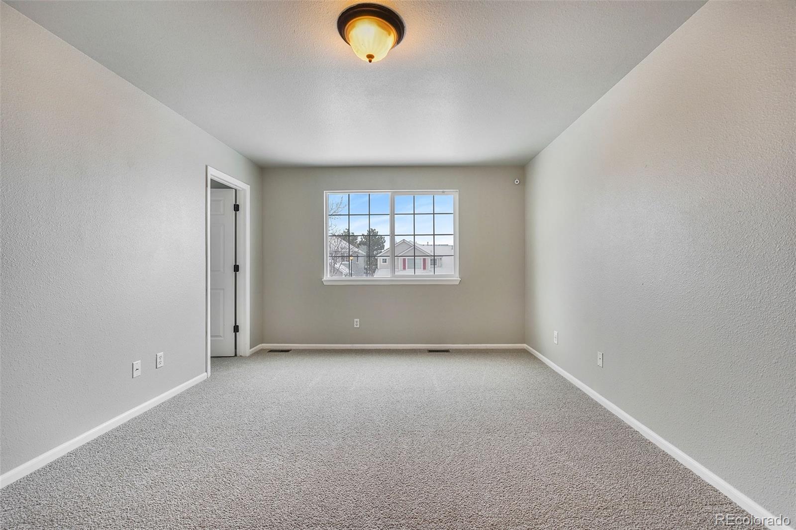 10270 South Rotherwood Circle Highlands Ranch, CO 80130 - Photo 9 of 22 Gallery Image 9