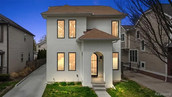 $1,265,000 | 1307 Humphrey Avenue, Birmingham, MI 48009