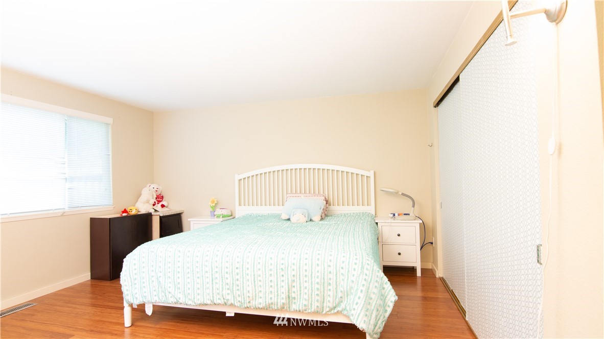 17036 159th Place Southeast Renton, WA 98058 - Photo 17 of 25 Gallery Image 17