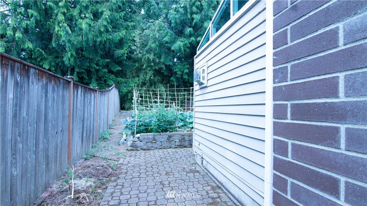 17036 159th Place Southeast Renton, WA 98058 - Photo 23 of 25 Gallery Image 23