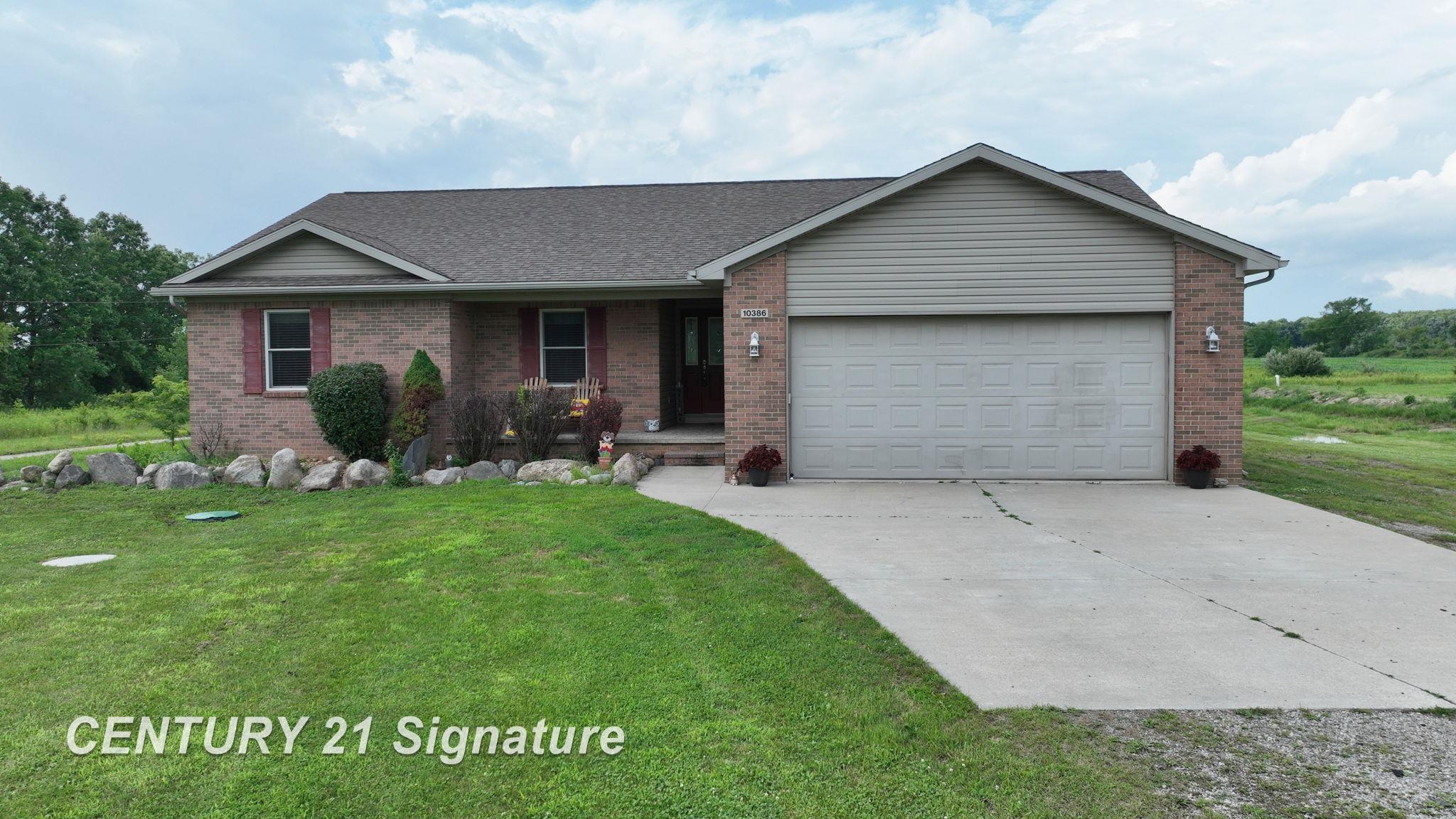 10386 Reid Road Swartz Creek, MI 48473 - Photo 2 of 52 50180174-a5fb55e9-6028-4f09-a796-4e5c294b5718.JPG