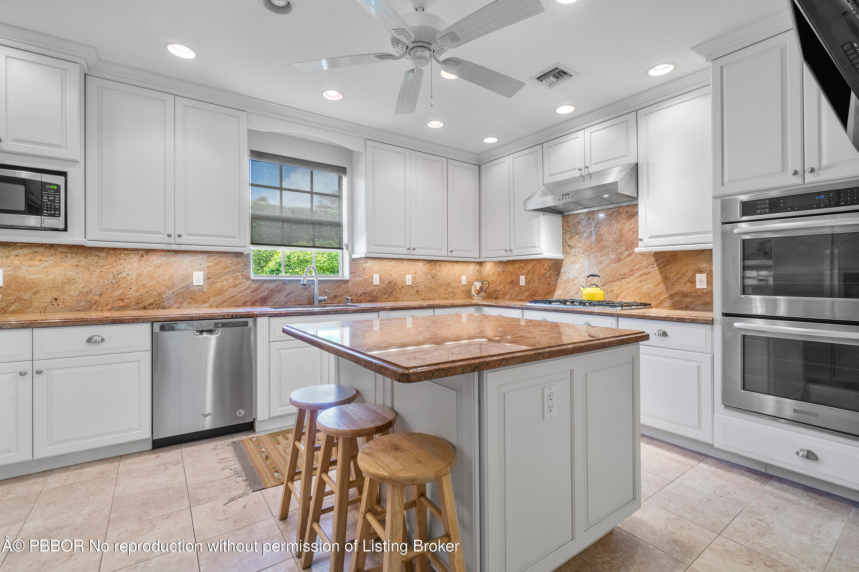 230 Plantation Road Palm Beach, FL 33480 - Photo 11 of 29 Kitchen