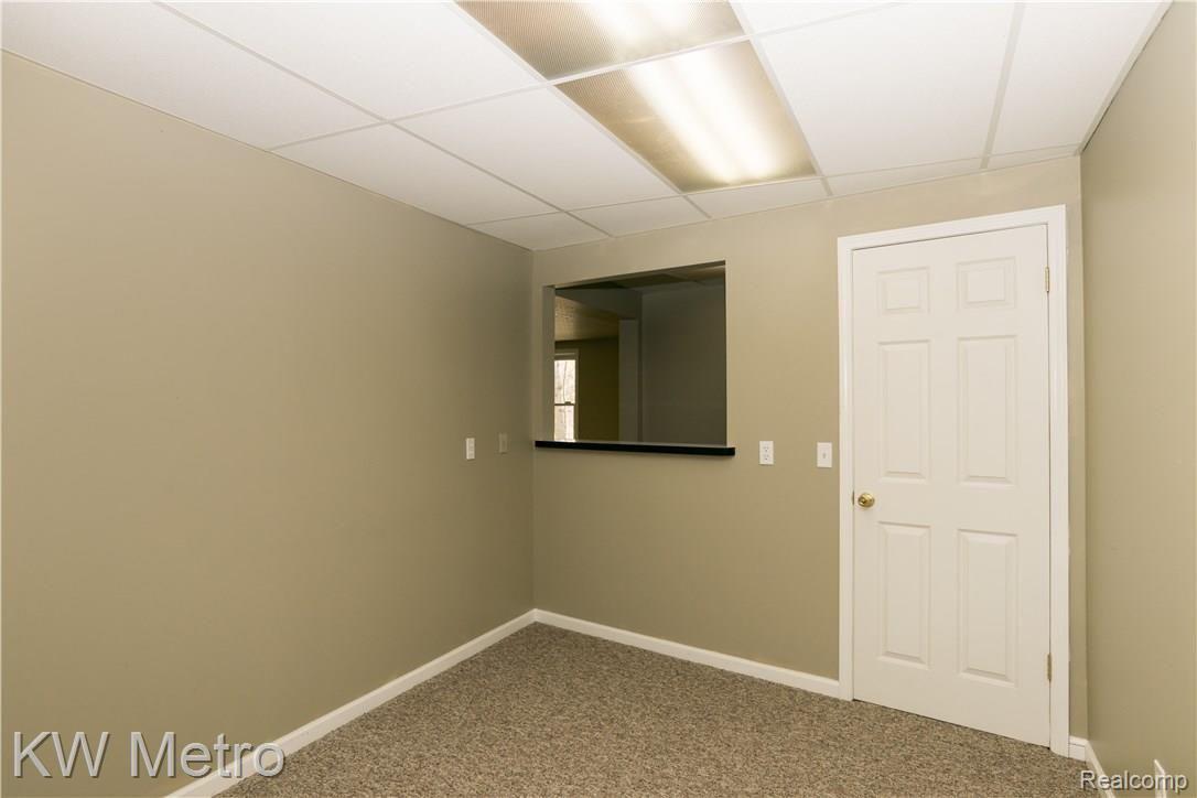 2211 West Wardlow Road Highland, MI 48357 - Photo 36 of 53 Basement bonus room.