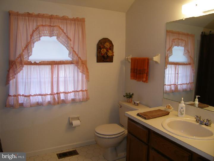 2 Hemlock Road Sewell, NJ 08080 - Photo 14 of 23 Bathroom