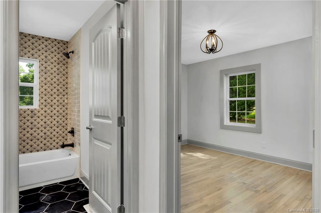 1122 Goodman Road Charlotte, NC 28214 - Photo 22 of 30