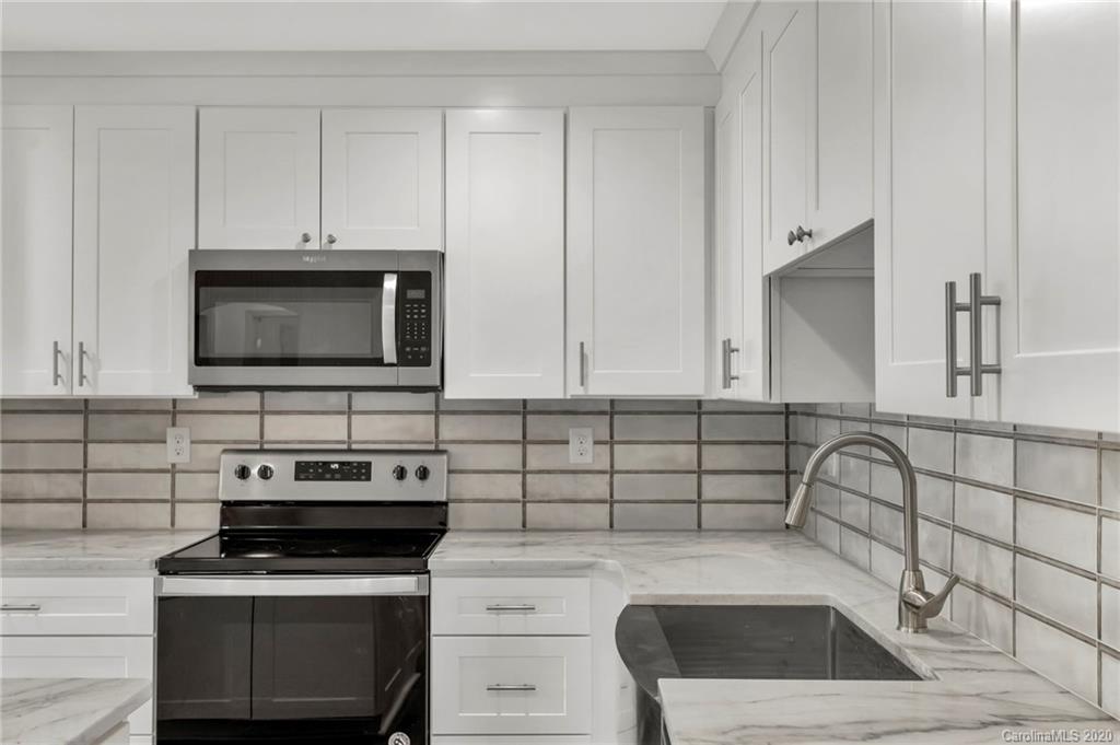 1122 Goodman Road Charlotte, NC 28214 - Photo 9 of 30